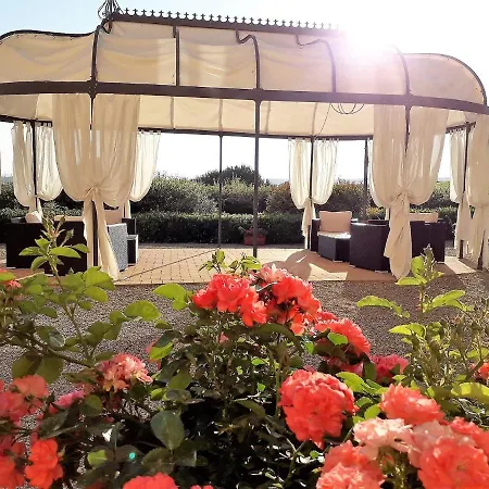 Curina Hotel